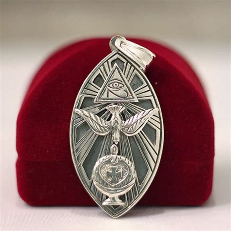 Occult hat pendant